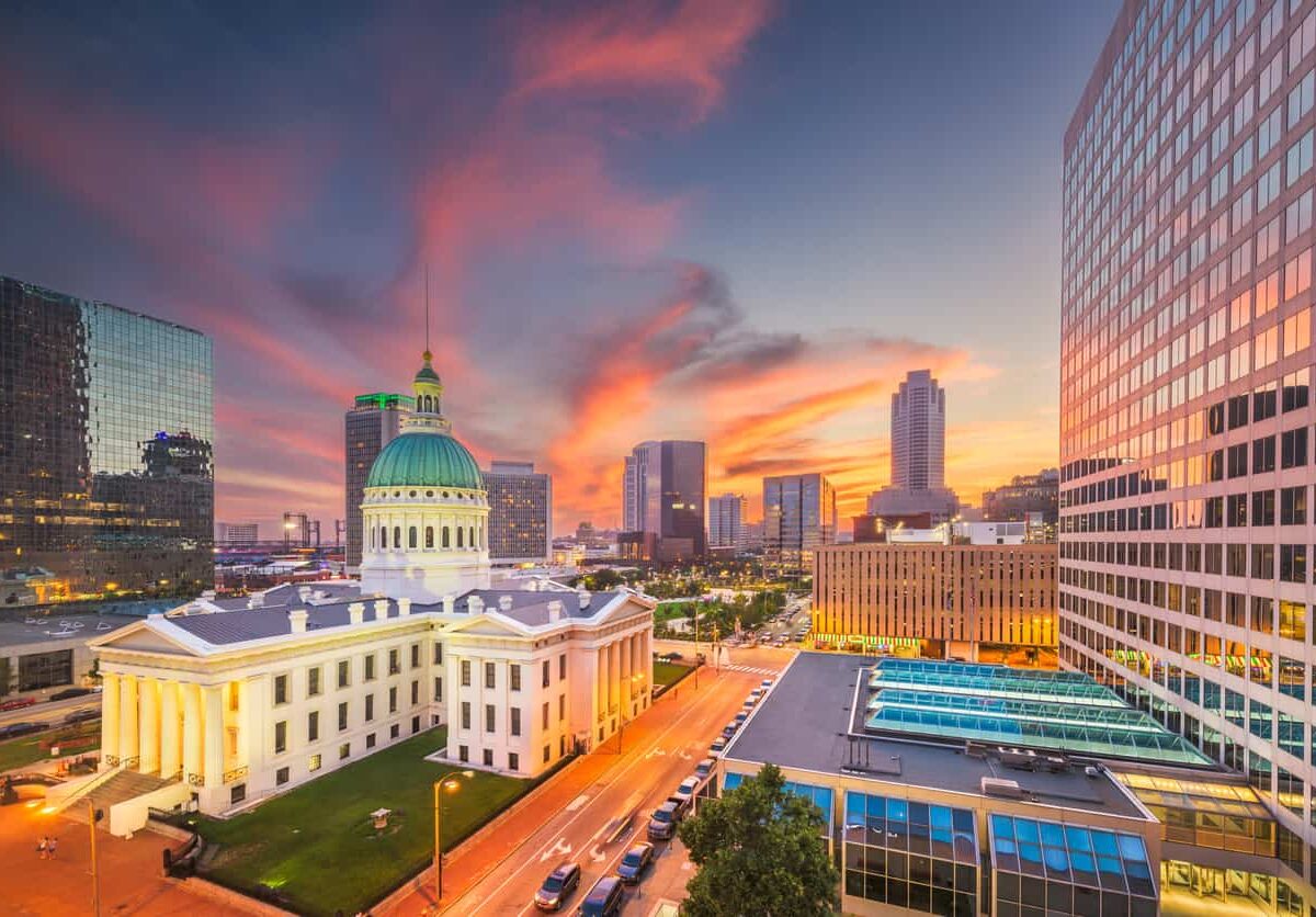 Landscape view of high-rises and buildings in the city of St. Louis, MO.